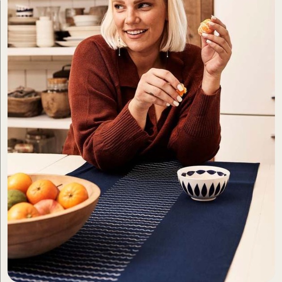 NWT Territory x Alltrue Table Runner - Picture 2 of 7